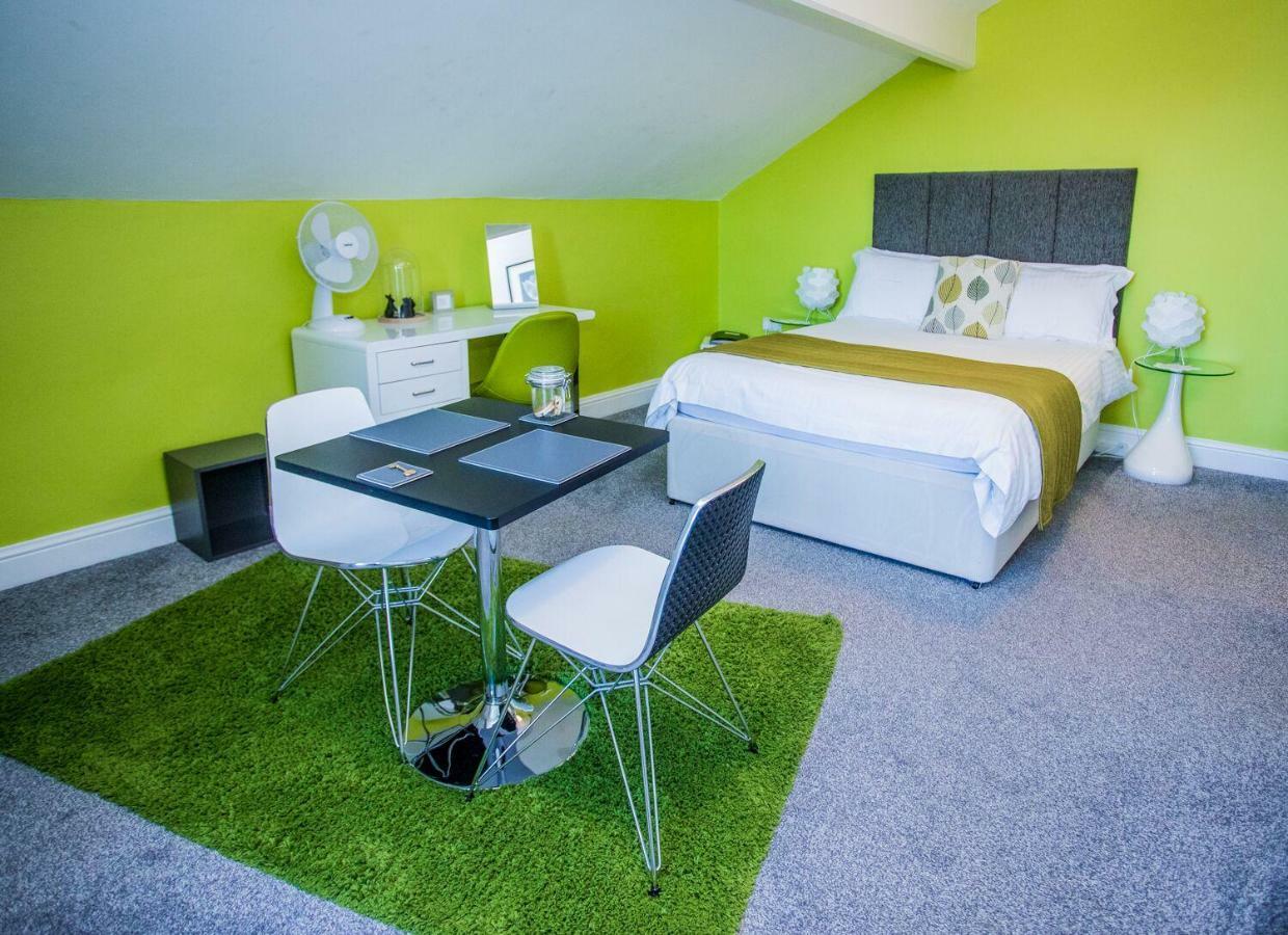 James' Place at Dowlais Merthyr Tydfil Chambre photo